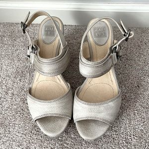 Frye Distressed Carlie Sling Wedge - Size 7